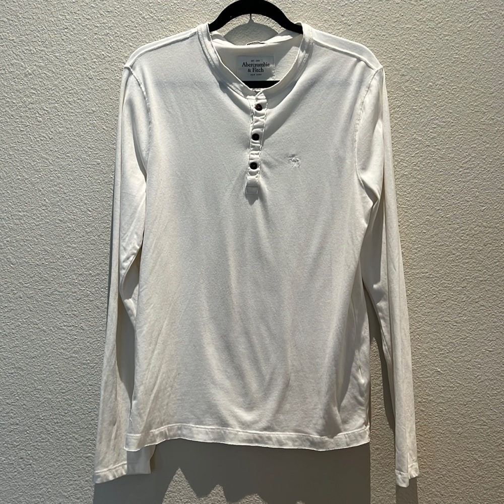 Abercrombie & Fitch ivory muscle long sleeve Henley